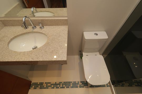 Banheiro Social de casa para alugar com 3 quartos, 163m² em Liberdade, São Paulo