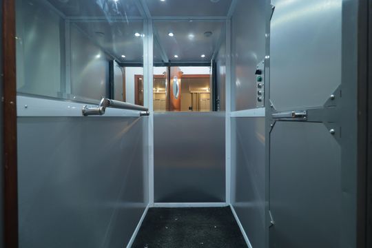 Elevador de casa para alugar com 3 quartos, 163m² em Liberdade, São Paulo
