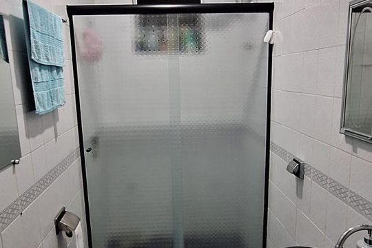 Banheiro de apartamento à venda com 3 quartos, 125m² em Jardim Zaira, Mauá