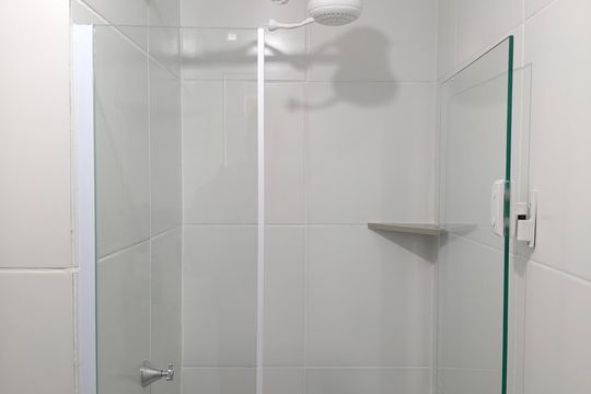 Banheiro de apartamento para alugar com 2 quartos, 31m² em Parque Novo Mundo, São Paulo