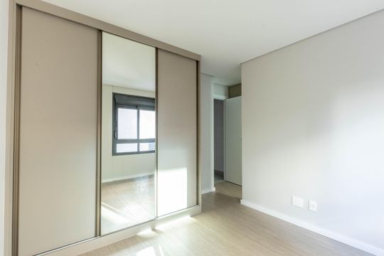Quarto de apartamento à venda com 2 quartos, 63m² em Lourdes, Belo Horizonte