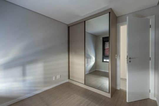 Quarto de apartamento à venda com 2 quartos, 63m² em Lourdes, Belo Horizonte