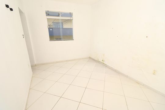 Suíte de casa para alugar com 2 quartos, 59m² em Cabula Vi, Salvador