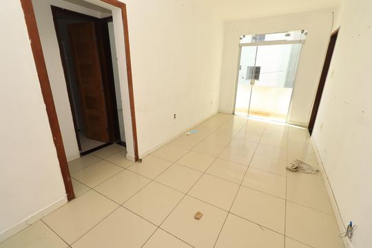 Sala de casa para alugar com 2 quartos, 59m² em Cabula Vi, Salvador