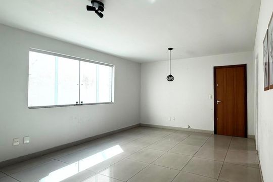 Sala de apartamento à venda com 3 quartos, 98m² em Ipiranga, Belo Horizonte