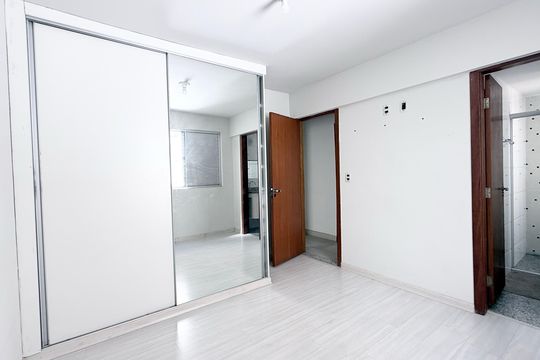 Apartamento à venda com 3 quartos, 98m² em Ipiranga, Belo Horizonte