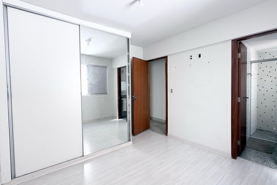 Apartamento à venda com 3 quartos, 98m² em Ipiranga, Belo Horizonte