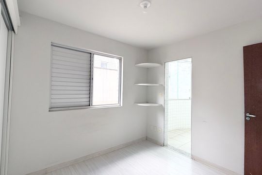 Apartamento à venda com 3 quartos, 98m² em Ipiranga, Belo Horizonte