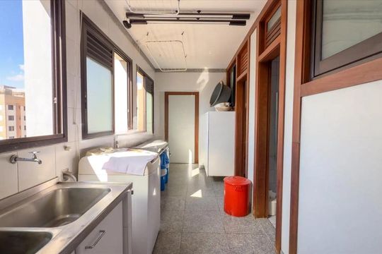 Área de serviço de apartamento para alugar com 4 quartos, 280m² em Lourdes, Belo Horizonte