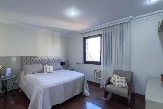 Suíte de apartamento para alugar com 4 quartos, 280m² em Lourdes, Belo Horizonte