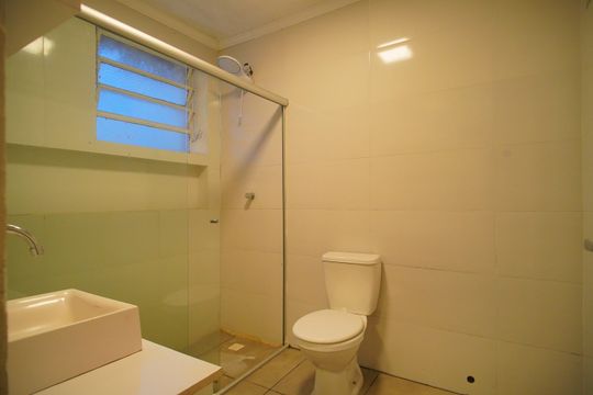 Banheiro de apartamento à venda com 3 quartos, 90m² em Centro, São Leopoldo