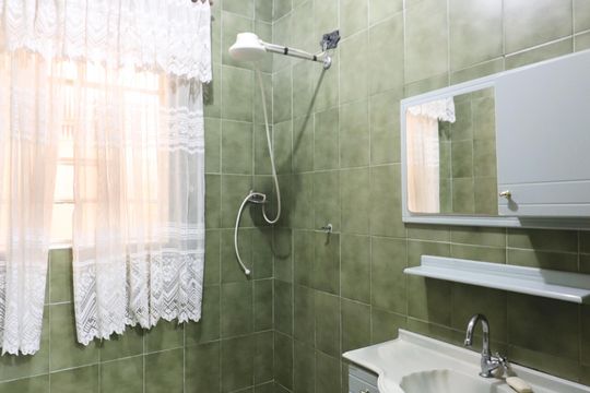 Banheiro Social de casa à venda com 2 quartos, 179m² em Vila Marlene, São Bernardo do Campo