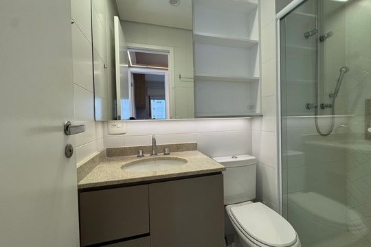 Banheiro 2 de apartamento à venda com 2 quartos, 67m² em Industrial Autonomistas, Osasco