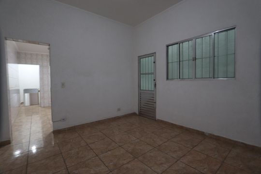 Sala de casa para alugar com 2 quartos, 120m² em Jardim Guairaca, São Paulo