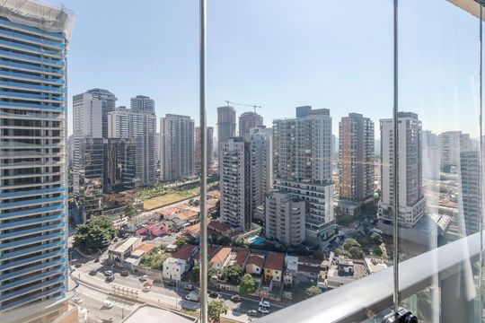 Vista de kitnet/studio à venda com 1 quarto, 27m² em Jardim das Acacias, São Paulo
