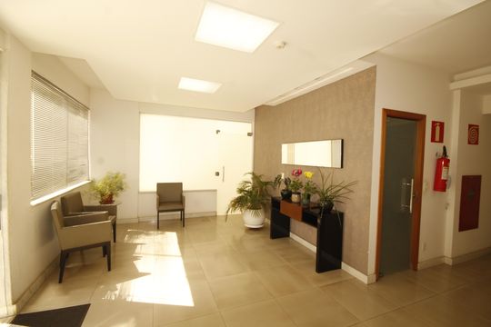 Hall social de apartamento à venda com 3 quartos, 77m² em Grajaú, Belo Horizonte