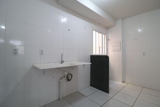 Cozinha de apartamento para alugar com 2 quartos, 50m² em Grand Ville, Uberlândia