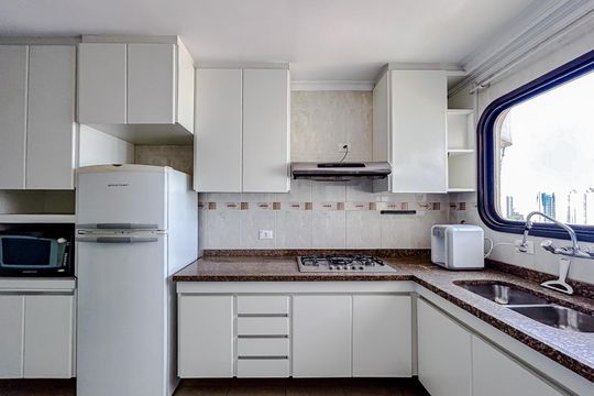 Cozinha de apartamento para alugar com 4 quartos, 158m² em Vila Gomes Cardim, São Paulo