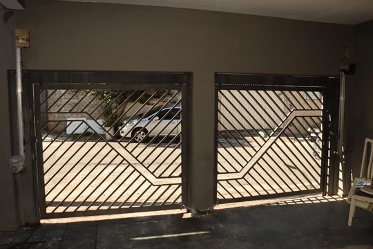 Garagem de casa para alugar com 2 quartos, 138m² em Vila Prudente, São Paulo