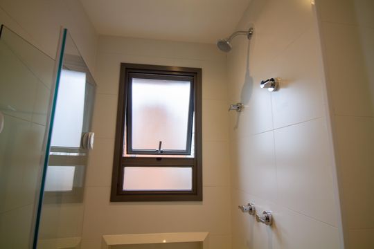 Banheiro da Suíte de apartamento para alugar com 2 quartos, 81m² em Brooklin, São Paulo