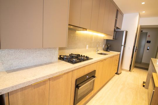 Cozinha de apartamento para alugar com 2 quartos, 81m² em Brooklin, São Paulo