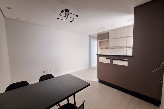 Sala de apartamento para alugar com 2 quartos, 98m² em Jardim Santo Alberto, Santo André