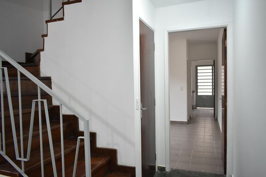 Corredor de casa para alugar com 3 quartos, 155m² em Vila da Saúde, São Paulo