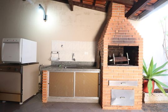 Churrasqueira de casa para alugar com 4 quartos, 115m² em Vigilato Pereira, Uberlândia