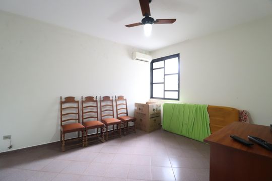 Sala de TV de casa para alugar com 4 quartos, 115m² em Vigilato Pereira, Uberlândia