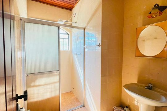 Banheiro de casa de condomínio para alugar com 4 quartos, 287m² em Colonial Village (caucaia do Alto), Cotia