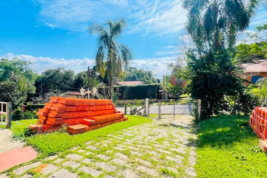 Entrada da garagem de casa de condomínio para alugar com 4 quartos, 287m² em Colonial Village (caucaia do Alto), Cotia