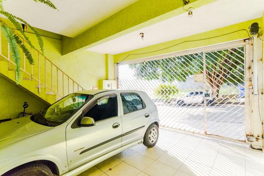 Garagem  de casa à venda com 2 quartos, 127m² em Morros, Guarulhos