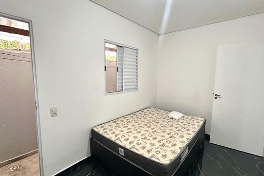 Quarto  de casa para alugar com 1 quarto, 26m² em Parque Continental Ii, Guarulhos