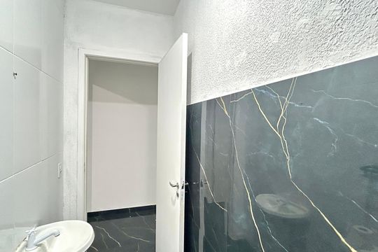Banheiro de casa para alugar com 1 quarto, 26m² em Parque Continental Ii, Guarulhos