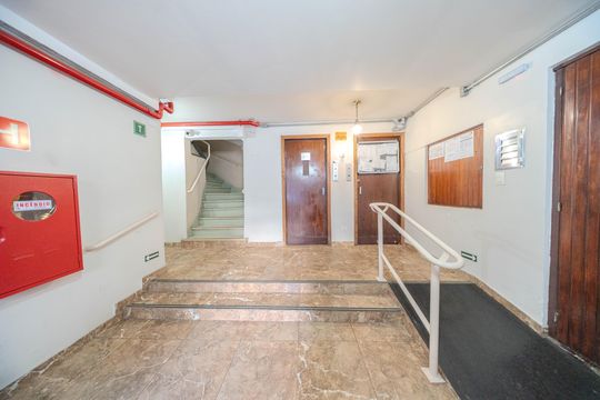 Hall de entrada de apartamento para alugar com 2 quartos, 50m² em Bela Vista, São Paulo