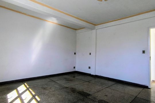 Sala de apartamento para alugar com 2 quartos, 120m² em Floresta, Belo Horizonte