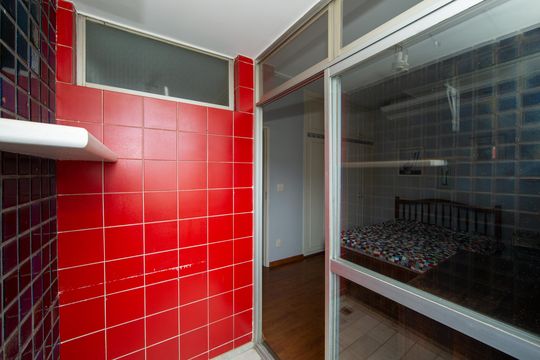Varanda Suíte de apartamento à venda com 1 quarto, 50m² em Funcionários, Belo Horizonte