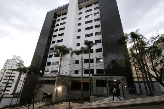 Fachada de apartamento para alugar com 4 quartos, 176m² em Belvedere, Belo Horizonte