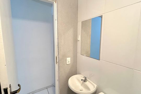 Banheiro de casa para alugar com 1 quarto, 26m² em Parque Continental Ii, Guarulhos