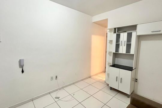 Sala - Cozinha  de casa para alugar com 1 quarto, 26m² em Parque Continental Ii, Guarulhos
