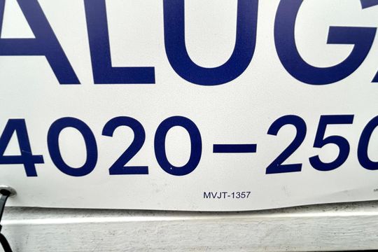 Código da placa MVJT-1357 de casa para alugar com 1 quarto, 26m² em Parque Continental Ii, Guarulhos