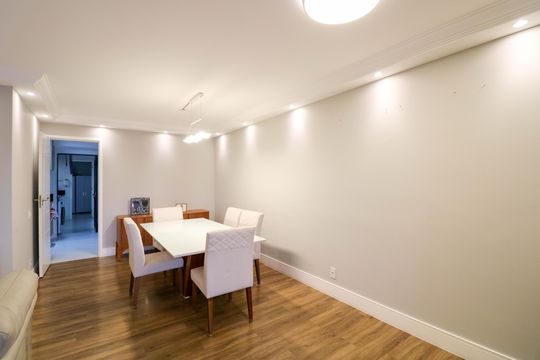 Sala de apartamento à venda com 3 quartos, 146m² em Santo Amaro, São Paulo