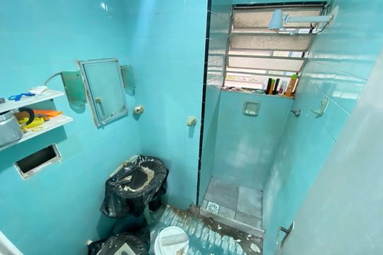 Banheiro social de apartamento à venda com 2 quartos, 48m² em Todos Os Santos, Rio de Janeiro