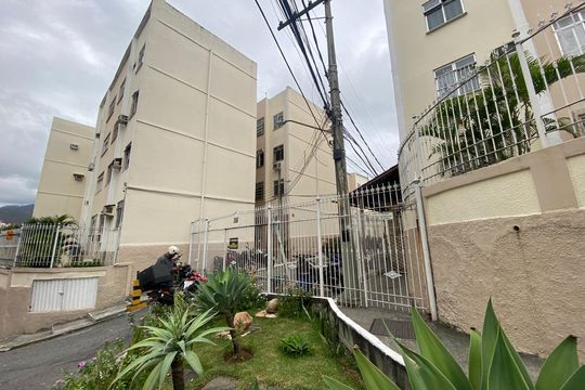 Fachada de apartamento à venda com 2 quartos, 48m² em Todos Os Santos, Rio de Janeiro