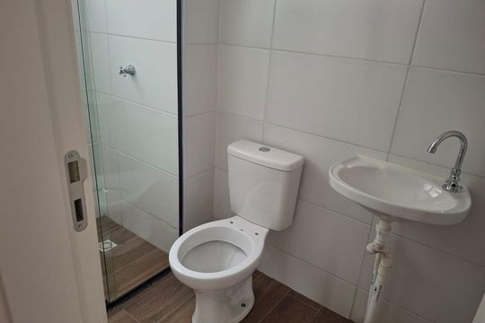 Banheiro de apartamento para alugar com 1 quarto, 48m² em Jardim das paineiras I, São José dos Campos