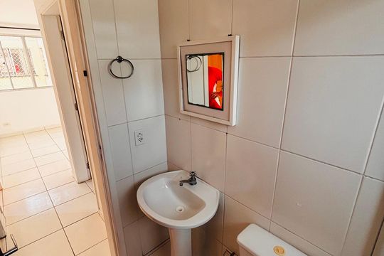 Banheiro de apartamento para alugar com 2 quartos, 44m² em Conceicao, Osasco
