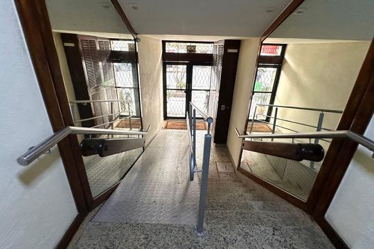 Apartamento à venda com 2 quartos, 75m² em Leme, Rio de Janeiro