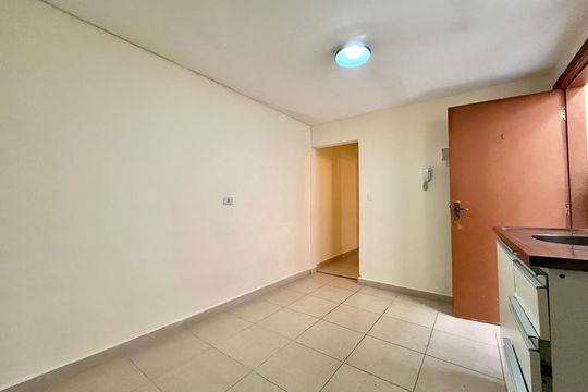 Sala/Cozinha de casa para alugar com 2 quartos, 50m² em Vila Santa Catarina, São Paulo