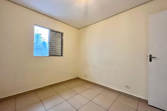 Quarto 1 de casa para alugar com 2 quartos, 50m² em Vila Santa Catarina, São Paulo