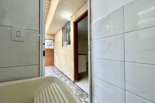 Área de Serviço de casa para alugar com 2 quartos, 50m² em Vila Santa Catarina, São Paulo